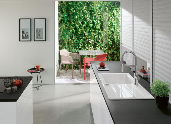 Villeroy & Boch Steel Expert Compact Kitchen Mixer & Architectura Ceramic Sink